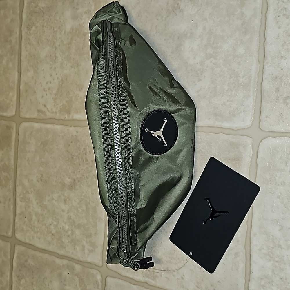 Nike Jordan Sling Bag Hip Pack Military Green New with Tags Metal Jordan‼️✅️